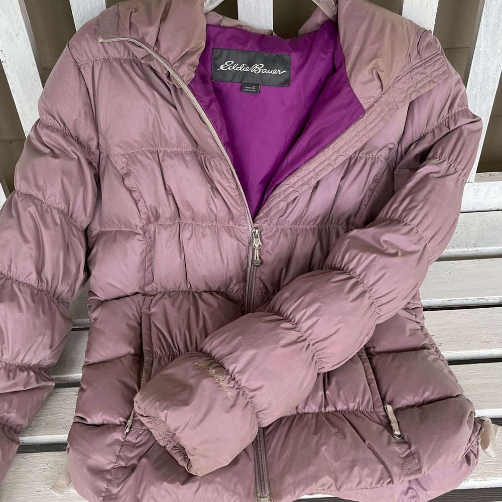 Eddie Bauer coat. Excellent condition. Detachable Hood and fur trim.